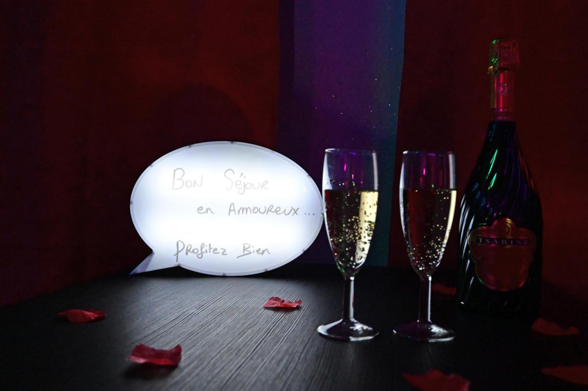 Love Room A Deux Pas De L'Ocean Avec Hammam, Sauna Et Bain A 2 :-) Biscarrosse Exterior photo