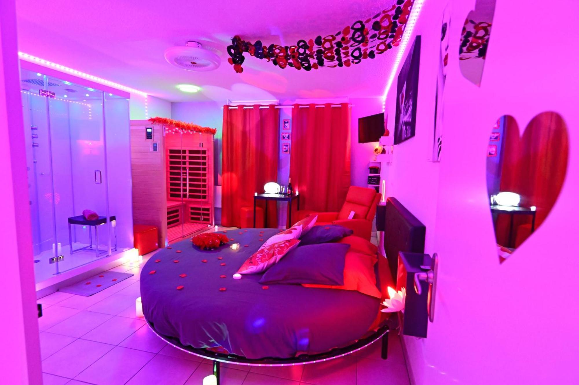 Love Room A Deux Pas De L'Ocean Avec Hammam, Sauna Et Bain A 2 :-) Biscarrosse Exterior photo