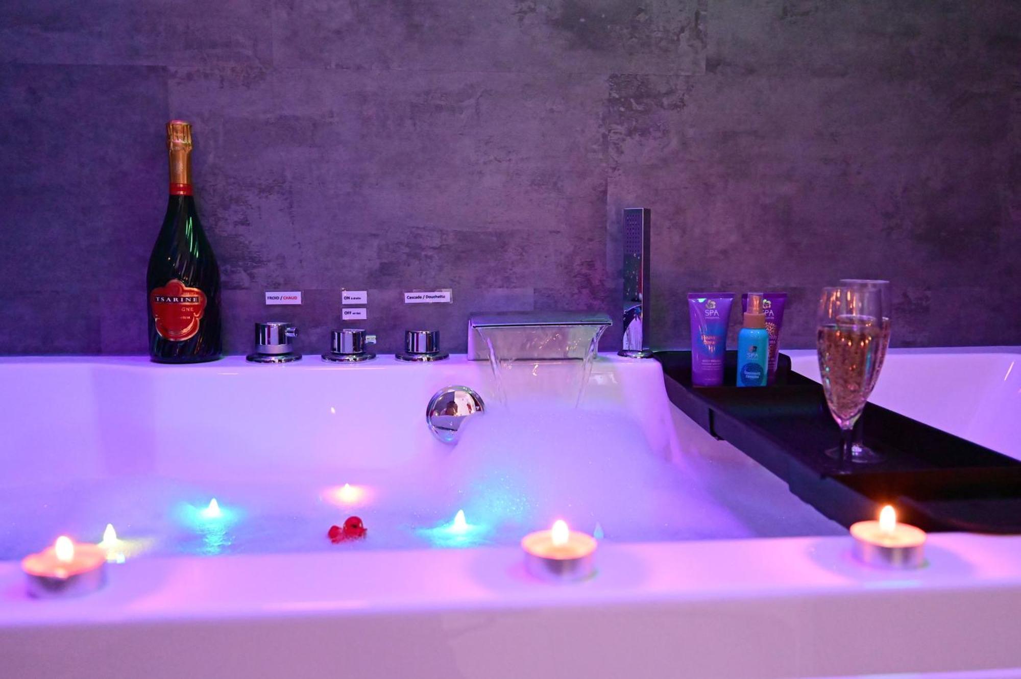 Love Room A Deux Pas De L'Ocean Avec Hammam, Sauna Et Bain A 2 :-) Biscarrosse Exterior photo